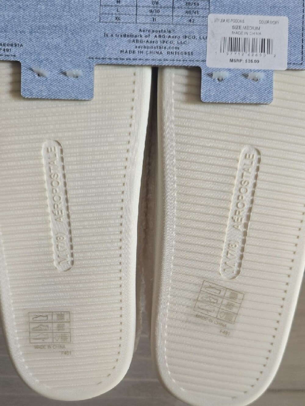 Aeropostale Cream Plush Slippers with Embroidered Brown Dog - Picture 11 of 14
